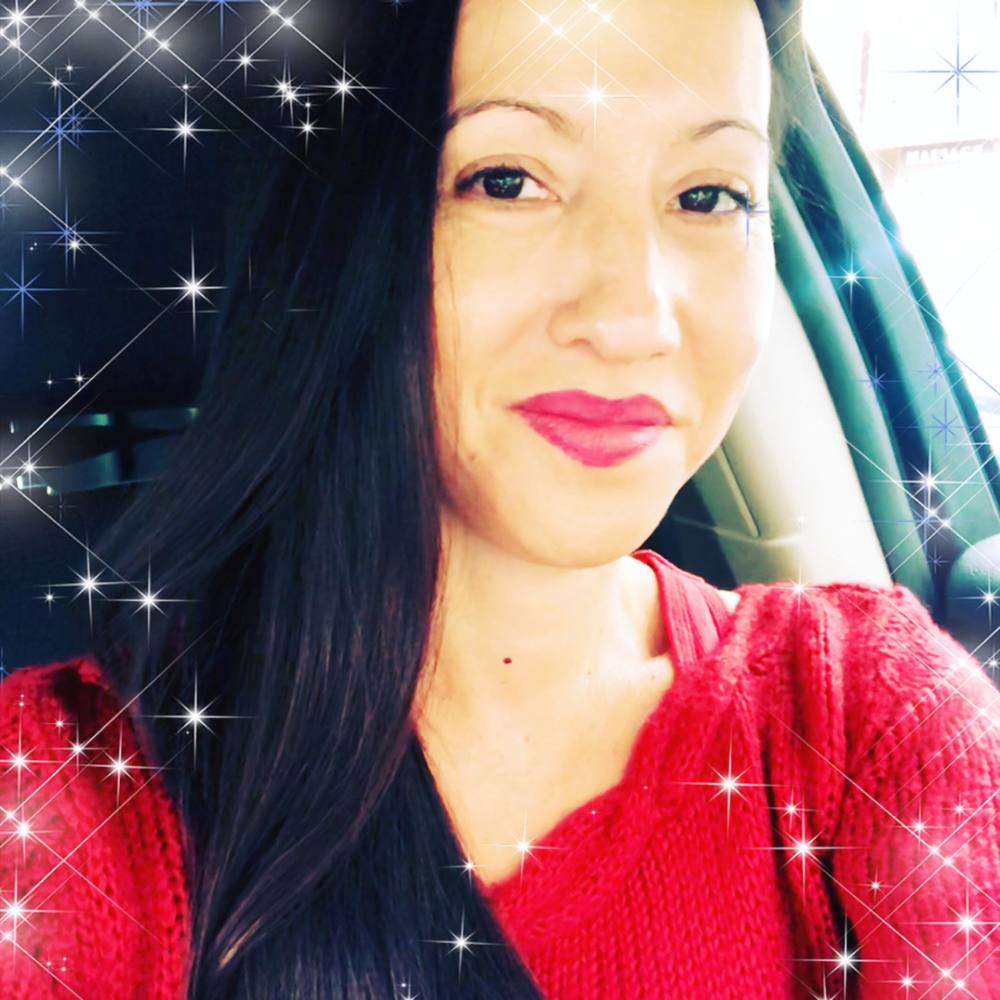 Meet your Posher, Elaine